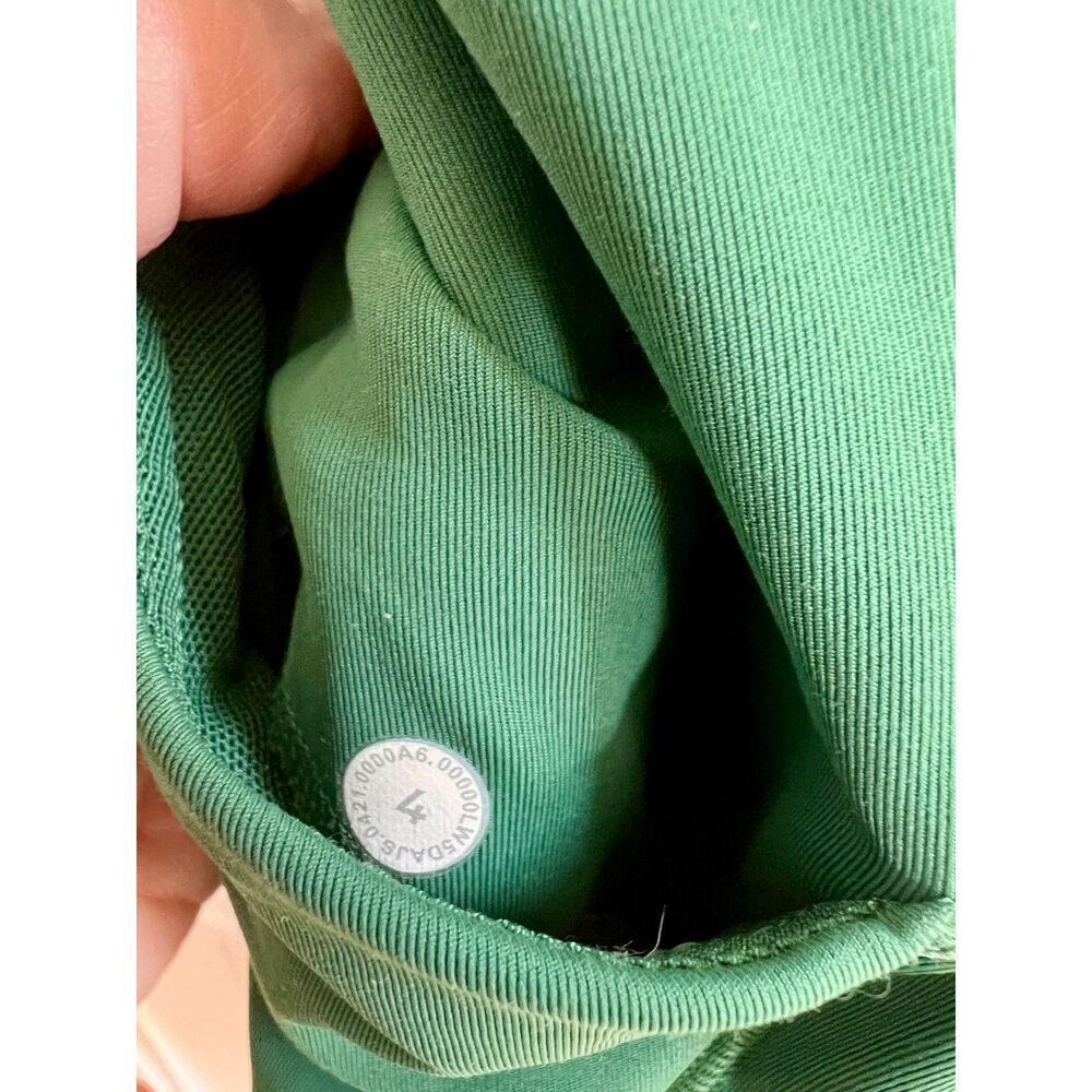 Lululemon Power Thru High Rise Green Leggings size 4 with pockets - Picture 4 of 5